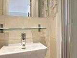 146_suites_gloucester_place_basin_big