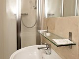 146_suites_gloucester_place_bathroom3_big