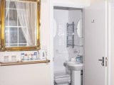 abc_hyde_park_hotel_bathroom_big