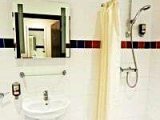 all_seasons_london_leyton_bathroom_new