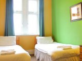 antigallican_hotel_twin_room3_big