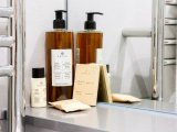 astor_court_hotel_superior_room_toiletries