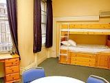 astor_kensington_dorm_room