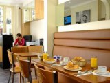 astors_hotel_breakfast_area_big