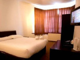 banks_hotel_double2
