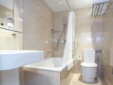 4_bestwesterncromwellbathroomts