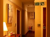 bull_and_bush_hotel_lobby_big