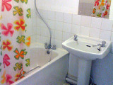 Camden-Budget-Rooms_Bathroom