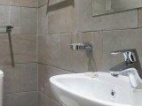 central_hotel_london_wash_basin_big