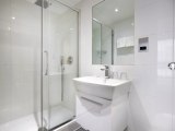 central_park_hotel_london_bathroom_big