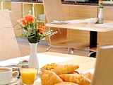 city_continental_kensington_breakfast1_r