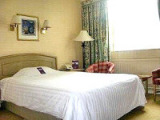 county_hotel_woodford_double_room2