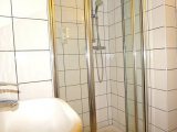crestfield_hotel_shower1_big