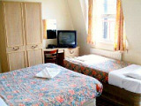 earls_court_budget_rooms_triple_r