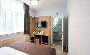 apr17_docklands_lodge_room1