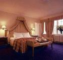 dolphin_square_hotel_room_2