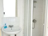 ealing_guest_house_london_bathroom_r