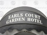 earls_court_garden_hostel_exterior2_big
