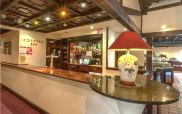 europa_gatwick_hotel_bar