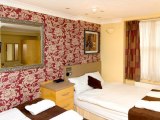 excelsior_hotel_quad_room5_big