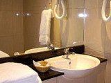 garden_view_hotel_bathroom