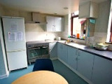 april_hampstead_budget_rooms_kitchen