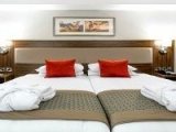 june15_heston_hyde_hotel_twin