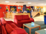 holiday_inn_express_southwark_lounge