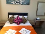 the_hub_house_hotel_superior_double_ensuite_room