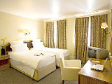 hyde_park_towers_hotel_london_b_twin