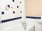 julius_lodge_bathroom_big