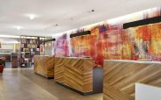 jurys_inn_islington_reception