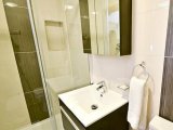 kings_cross_inn_hotel_bathroom_big