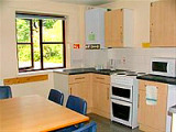 kingston_upon_thames_budget_rooms_kitchen_d