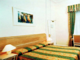 Kingsway_Park_Hotel_DoubleRoom