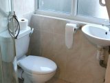 london_guest_house_acton_bathroom_big