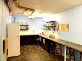 london_eye_hostel_kitchen2_big