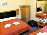 lonsdale_hotel_triple_room_big