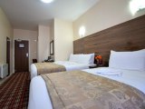 jun15_lucky_8_hotel_triple1