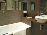 best_western_maitrise_suites_bathroom_big