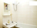 manor_road_cottage_bathroom_new