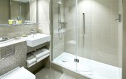 marriott_heathrow_bathroom