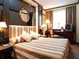 MeliaWhiteHouseHotelBedRoom