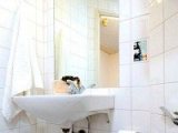 may14_robbins_hall_bathroom