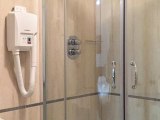 paddington_apartments_shower_big