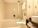 paddington_court_hotel_bathroom2_big