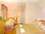 piccolino_hotel_london_triple_r