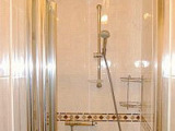 rex_hotel_bathroom