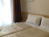 romanos_hotel_twin1_big