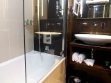 shaftesbury_piccadilly_hotel_bathroom_big